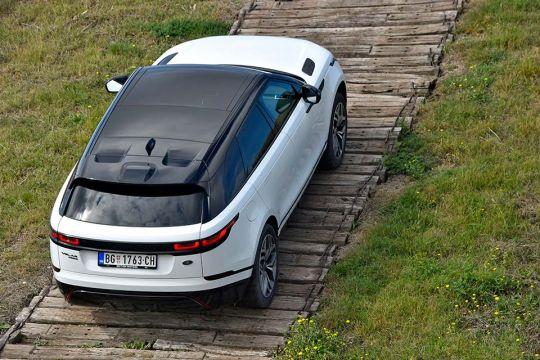 Predstavljen-novi-potpuno-električni-Jaguar-I-PACE-95
