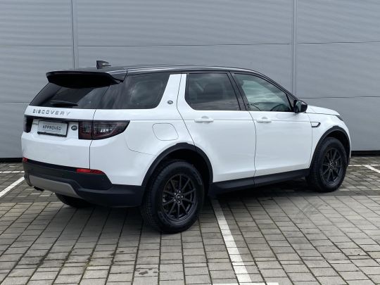 Land-Rover-Discovery-Sport-2021-4