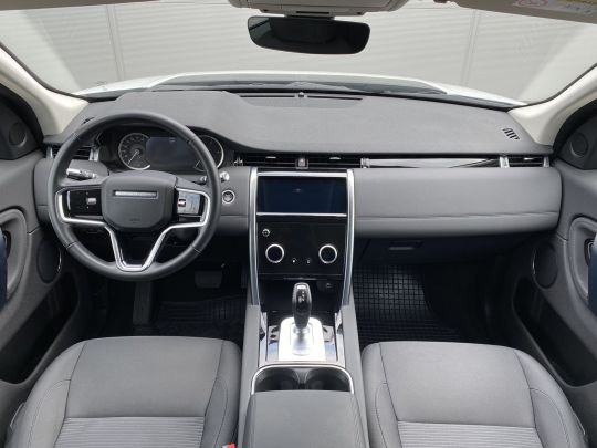 Land-Rover-Discovery-Sport-2021-6